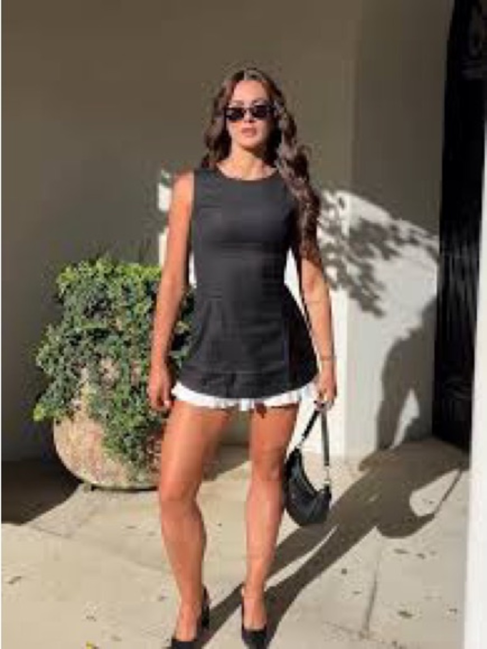 Billy J Size 2 Black Contrast Pleated Hem Mini Dress - Picture 9 of 9
